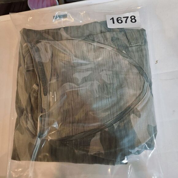 Old Navy Tank Top Womens Small Green Camo Everywear Sleeveless Shirt - Picture 6 of 6